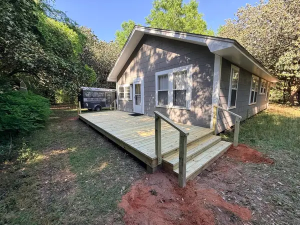 Deck Rebuilding Services in Pace